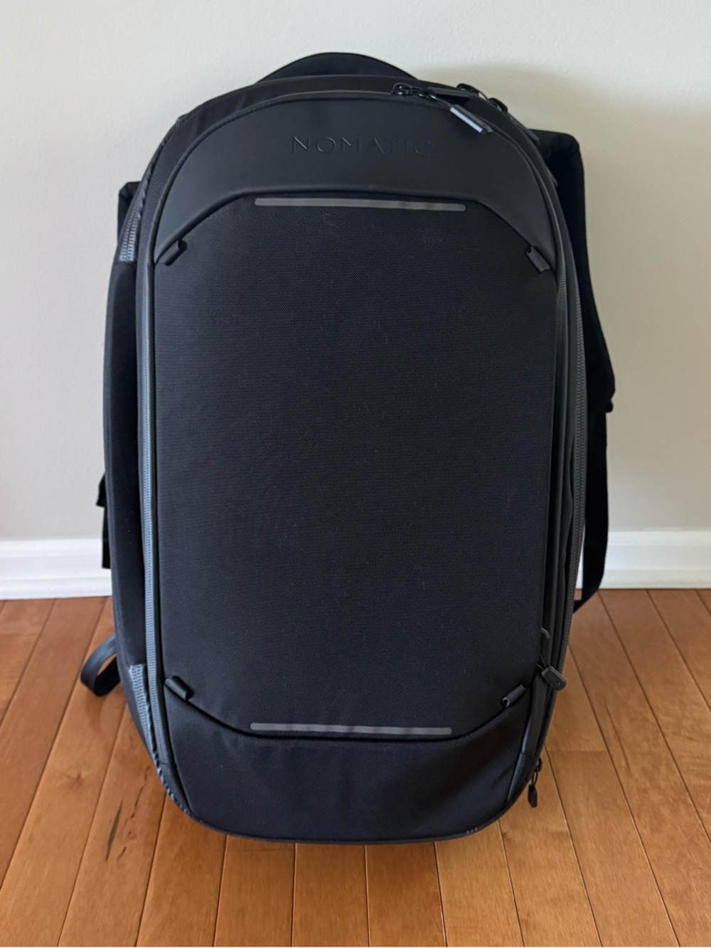 NOMATIC 32L Navigator Series Travel Backpack in Black